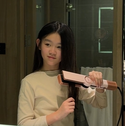 NOT FOR SALE :60000 Points REISU 2 in 1 Straightenan hair dryer